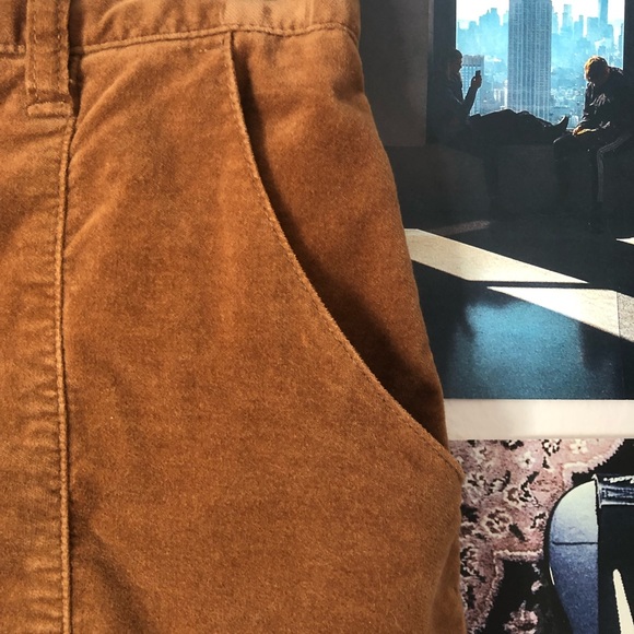 S Suede Skirt With Buttons and Pockets - Picture 3 of 4